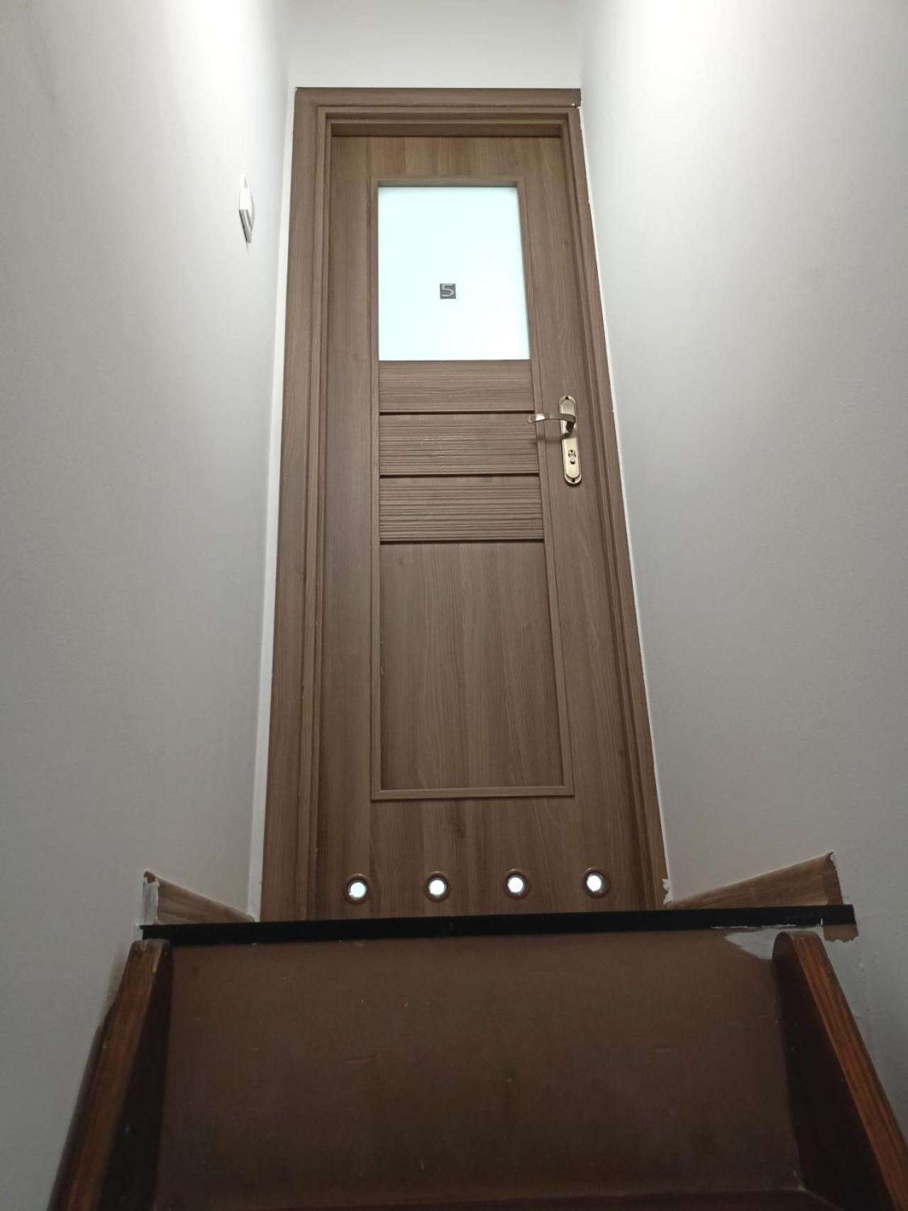 Lemuria Pokoje Hostel Chojnowska A Legnica Bagian luar foto